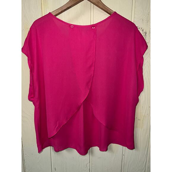 Torrid Top Womens 1X Hot Pink Envelope Back Boxy Crop Pintuck Cool Girl Fairy - Picture 8 of 11